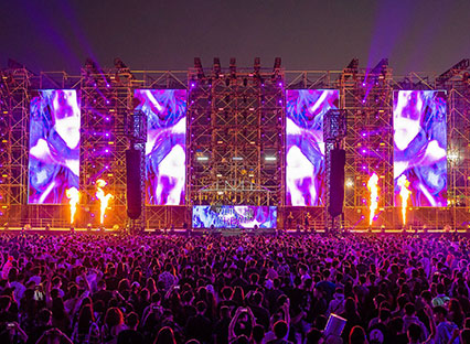 Electric Daisy Carnival（EDC）Colorful Lights illuminate the super-burning electric syllables with lights