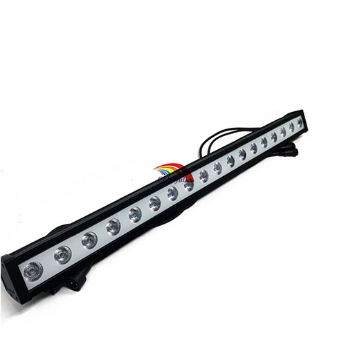 18LED 200W Quad Color Outdoor 4in1 RGBW LED Wash Bar